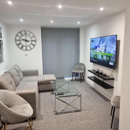 Classic 2 Bed Apartment In Oldkent Road London Exteriör bild