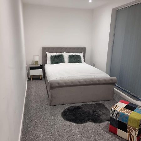 Classic 2 Bed Apartment In Oldkent Road London Exteriör bild