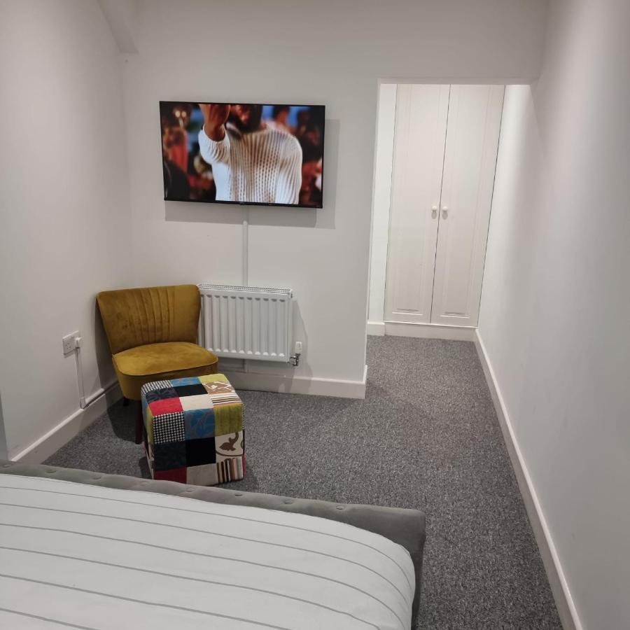 Classic 2 Bed Apartment In Oldkent Road London Exteriör bild