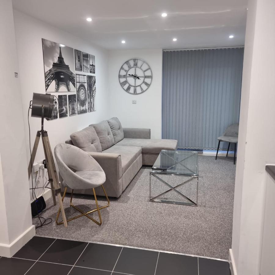 Classic 2 Bed Apartment In Oldkent Road London Exteriör bild