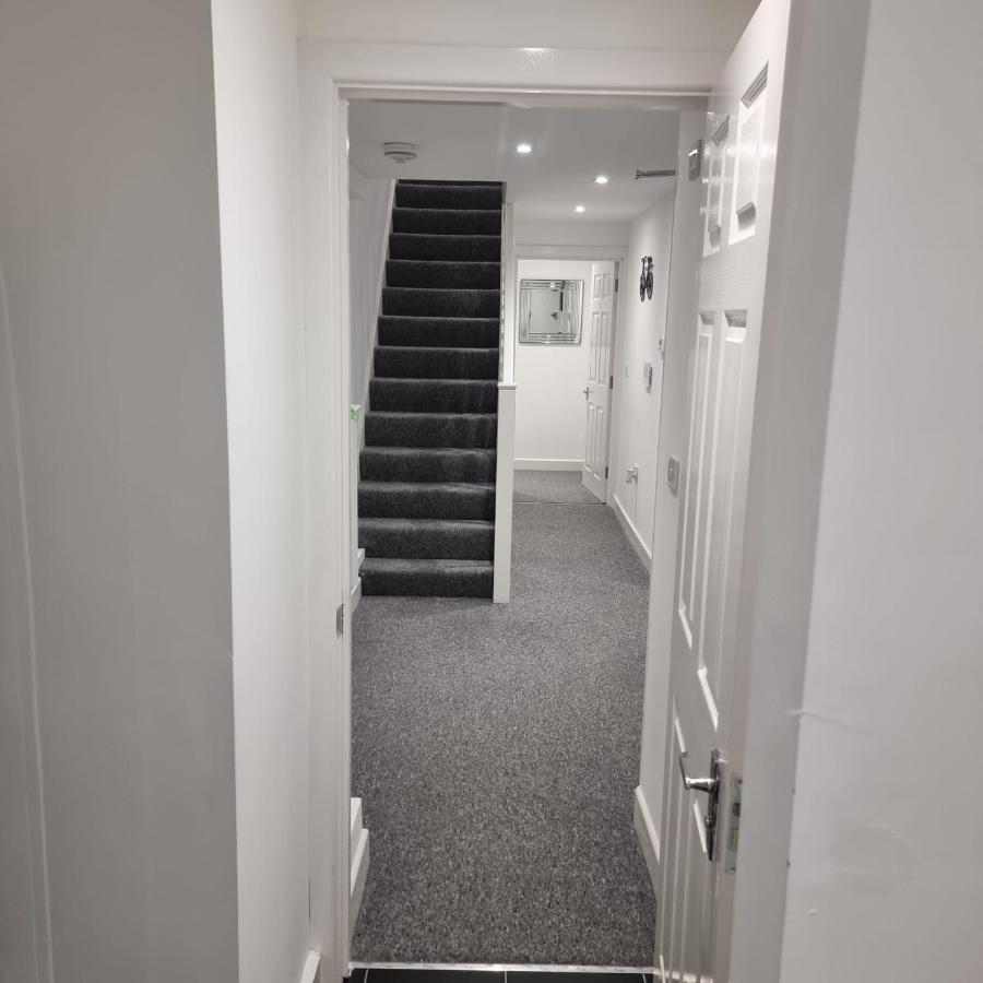 Classic 2 Bed Apartment In Oldkent Road London Exteriör bild